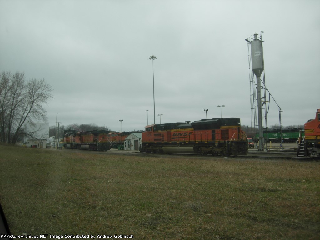 BNSF 9238 behind with BN 2968 + 2961